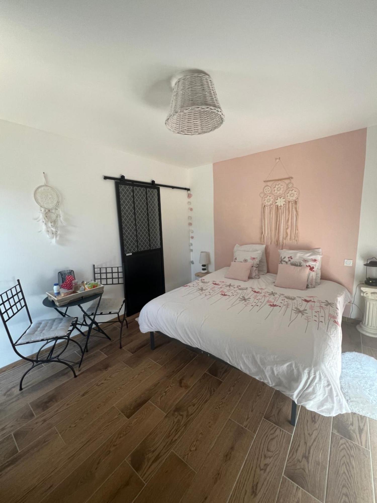Quiniere - Entre Lac Et Foret - Hebergement Independant Avec Espace Kitchenette Blois Eksteriør billede